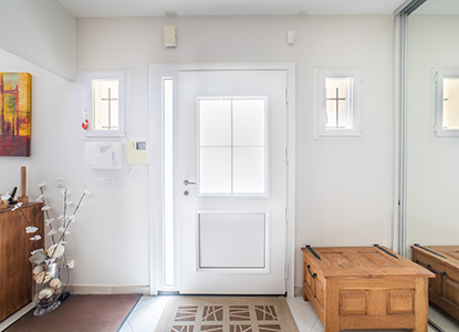 Quelles sont les solutions pour obtenir une bonne isolation thermique de la  porte d'entrée ?